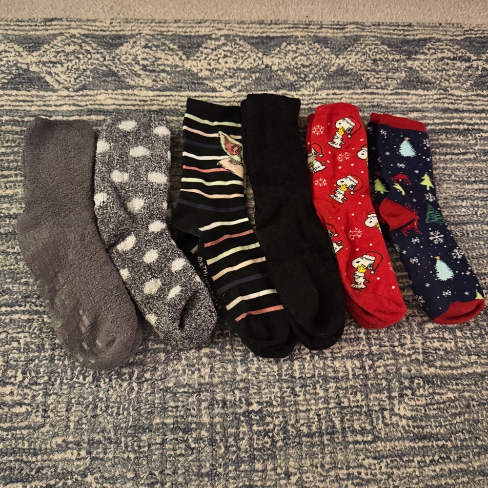 WOMENS 6pc Winter Socks Bundle